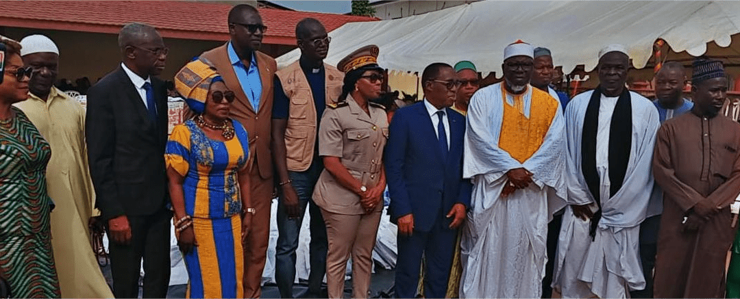 Sud-Comoé : Aka Aouélé renforce la solidarité interreligieuse et honore les femmes de la région
