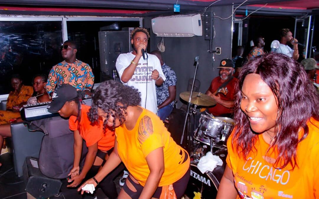 Seven Parade: Grosse ambiance Rumba avec Kitoko Malamu