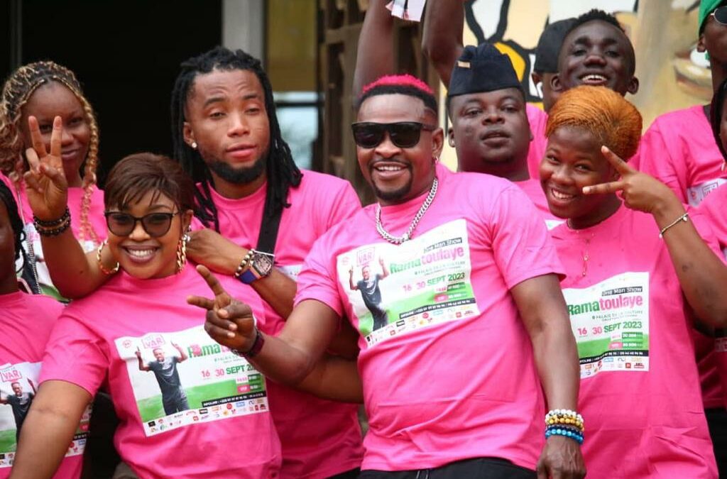 One Man Show: Ramatoulaye reporte son spectacle. Les vraies raisons