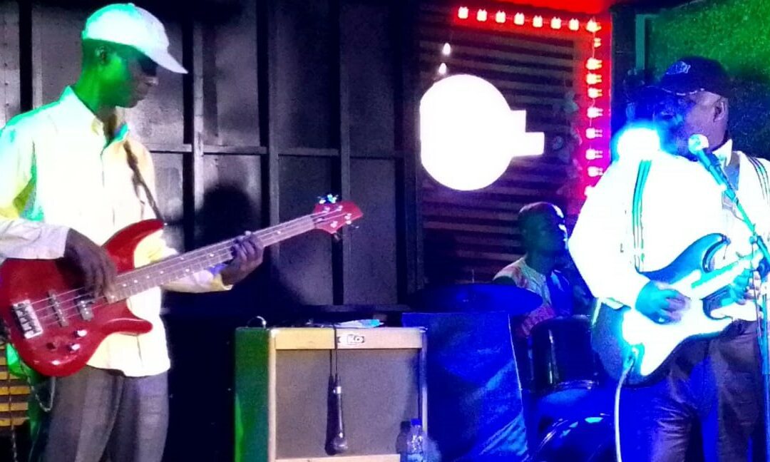 Spectacle: Jack Dely Blues Band enchante le Menekre Legend