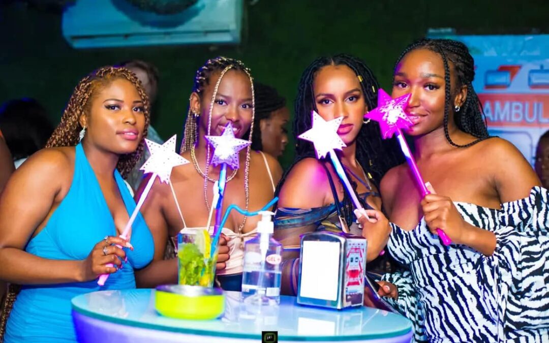 NIGHT: Fiesta à The Pharmacy