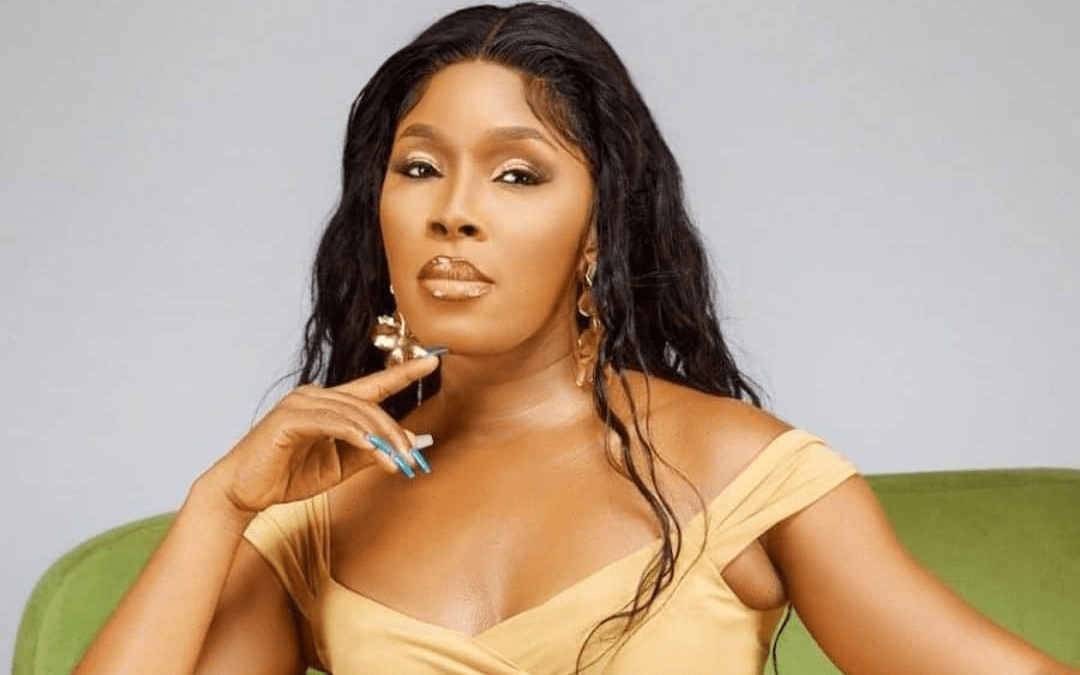 Musique: KAYANITA remet le couvert et lance « Tout est grâce »