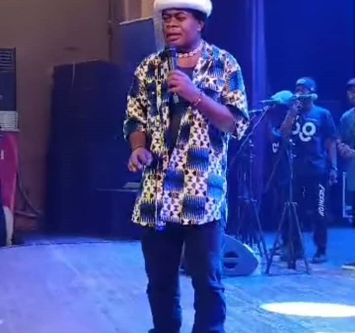 Concert/Palais de la culture: Le Père du Laba-Laba,Luckson Padaud a enchanté son public