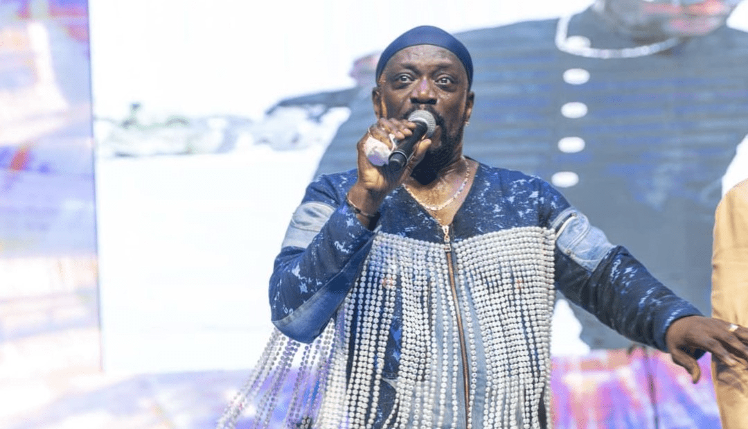 Concert/Palais de la culture: Meiway a offert un somptueux cadeau de Noel à ses Fans