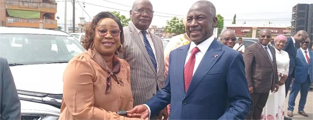 Yopougon: le Maire Adama Bictogo dote l’administration municipale d&rsquo;importants matériels d’une valeur de plus d’1,4 milliards de Frs