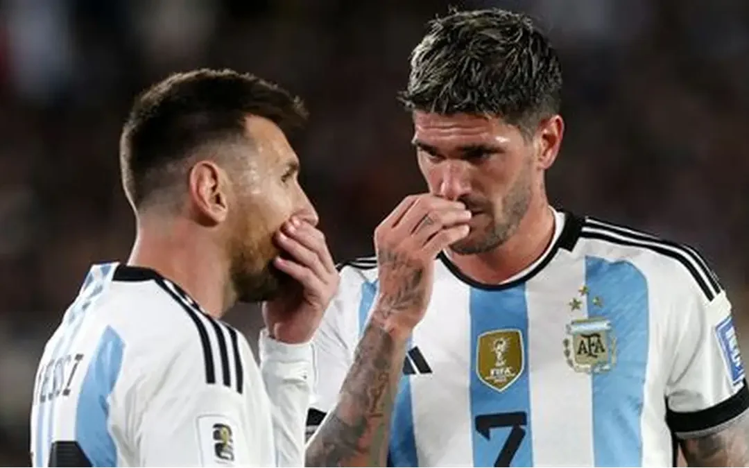 Mondial 2026: Les joueurs qui se couvrent la bouche, désormais sanctionnés.Voici les 8 nouvelles règles mises en place par la FIFA
