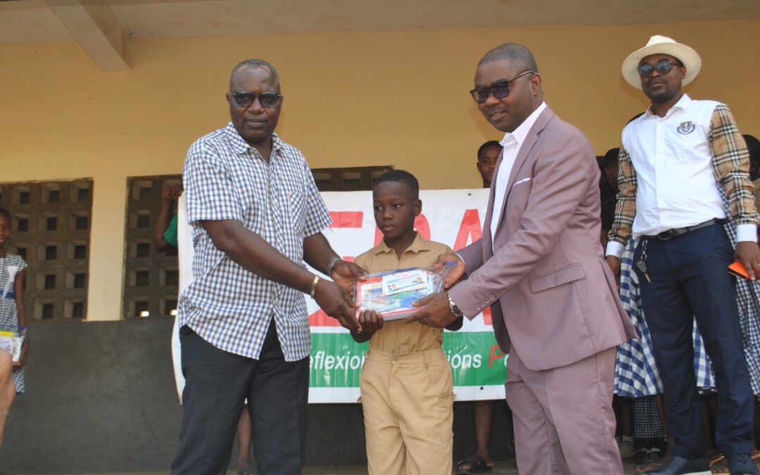 Cocody: 160 kits scolaires distribués aux élèves démunis grâce au CERAP et à ses donateurs